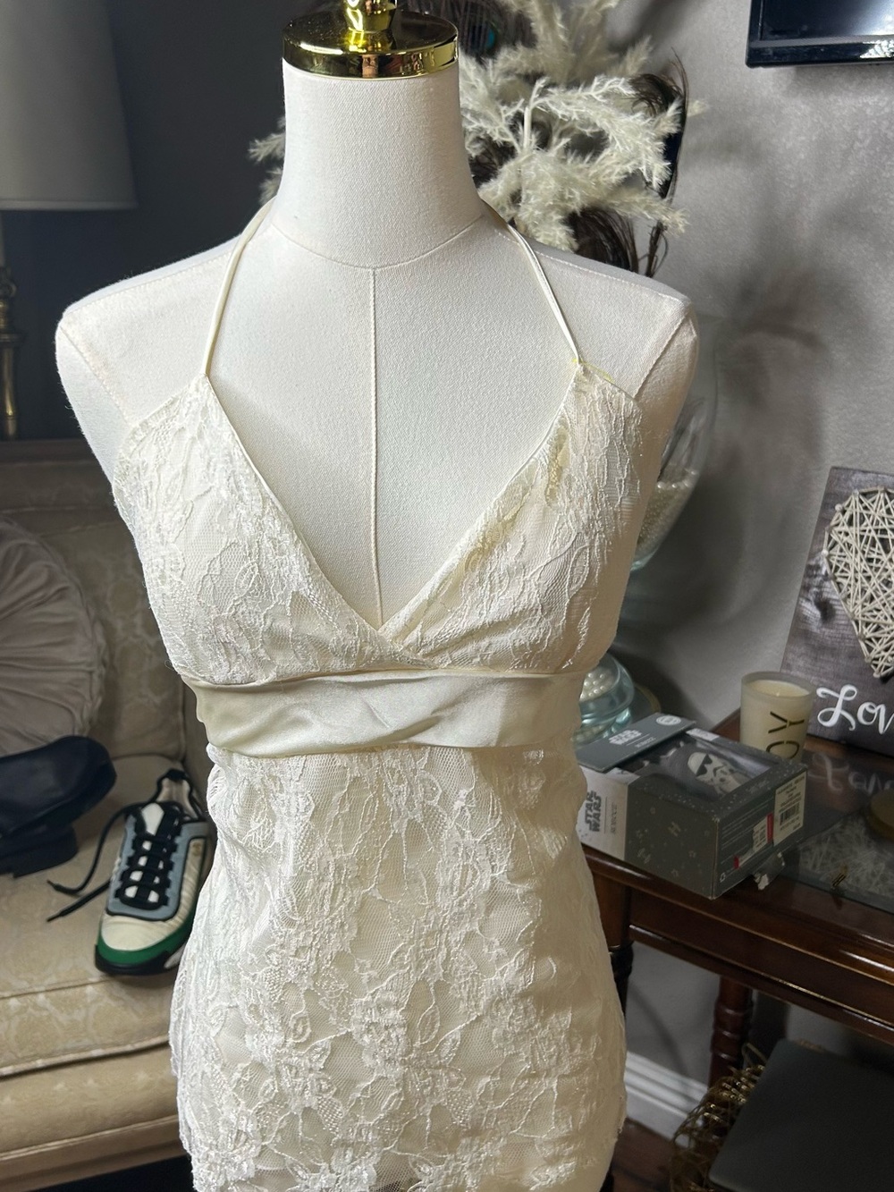 Y2K USA LOGOS Vintage Lace Halter tie in the back top Fairy Coquette Romantic